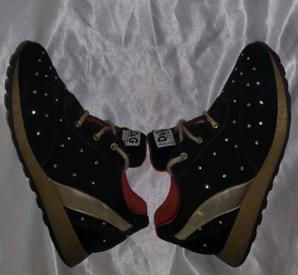 DOLCE & GABBANA JUNIORS, SZ 35 (5) BLACK SUEDE CRYSTAL EMBELLISHED SNEAKERS